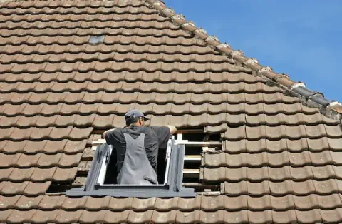 Pose de velux - Rives de l'Yon